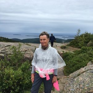 Meet your Posher, Liz